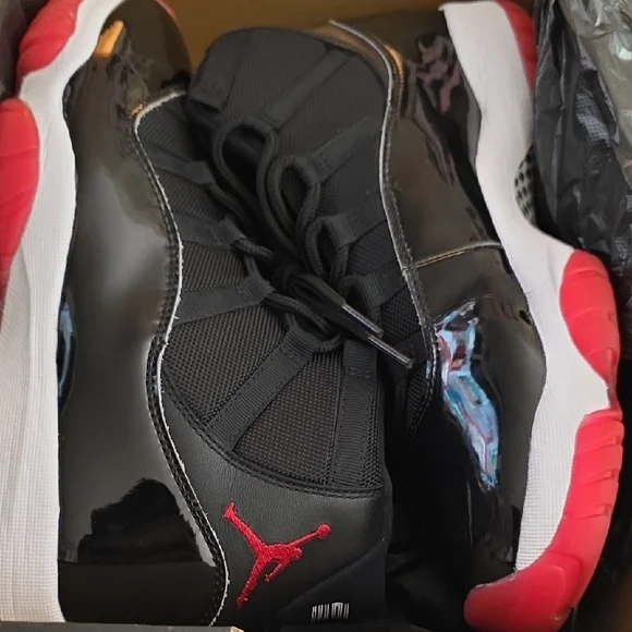 Jordan Men's Black and Red High-Top Sneakers - Picture 1 of 13